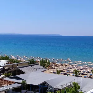https://hause-zorbas.hotelschalkidiki.net